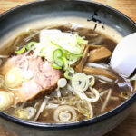 【らー麺 ふしみ】すみれ系＆オリジナル豚骨白湯ラーメン-札幌市中央区